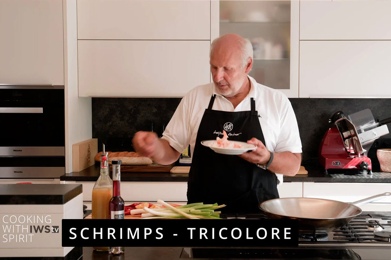 Sommerliches Scampi-Gericht mit Paprika